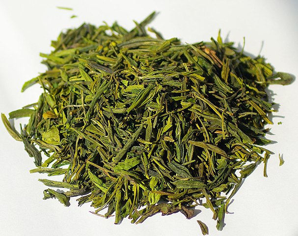 Желтый чай сорта Хошань Хуан Я (Huoshan Huangya): https://ru.wikipedia.org/wiki/Жёлтый_чай#/media/Файл:Листовой_желтый_чай_Хошань_Хуан_Я.jpg