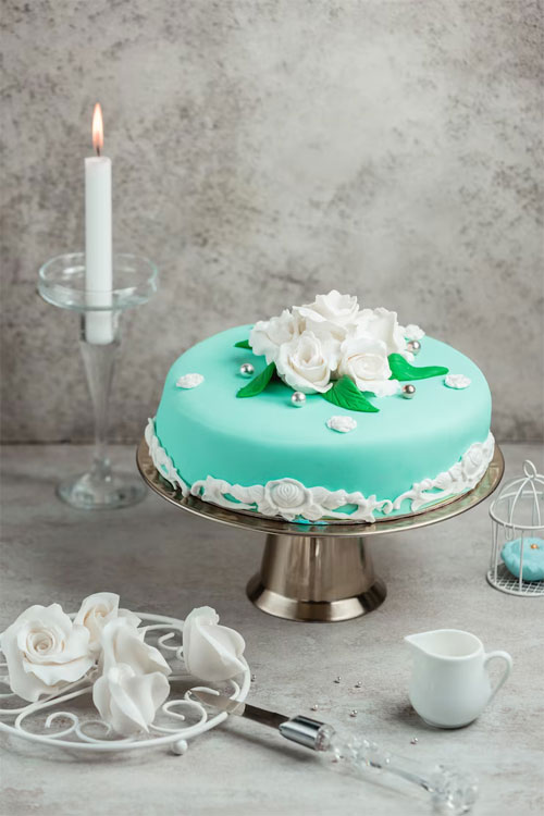 https://ru.freepik.com/free-photo/cake-decorated-with-mastic-and-roses_6778713.htm#query=%D0%BC%D0%B0%D1%81%D1%82%D0%B8%D0%BA%D0%B0&position=0&from_view=search&track=sph